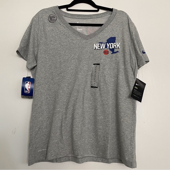 Women’s Nike Dri-Fit NBA New York Knicks Tee Size XL - Picture 1 of 6